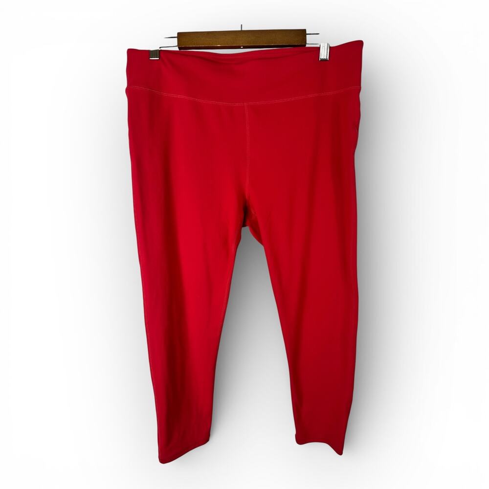 Fabletics Womens size 1X Soft Red 7/8 Leggings Workout Hiking Yoga